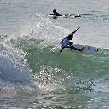 T2 Renove Face Avec Balcon, A 150m De La Et 300m Des Commerces - Fr-1-92-611 شقة