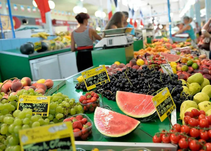 T2 Renove Face Avec Balcon, A 150m De La Et 300m Des Commerces - Fr-1-92-611 * Les Sables-dʼOlonne