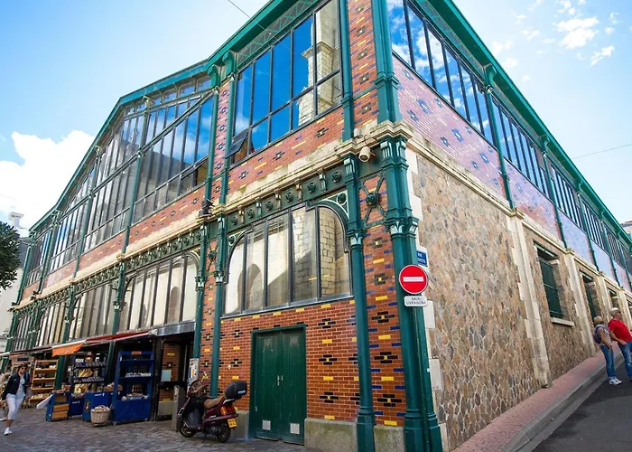 T2 Renove Face Avec Balcon, A 150m De La Et 300m Des Commerces - Fr-1-92-611